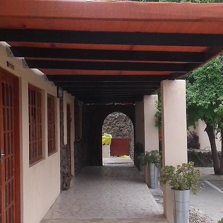 Larissa Hotel Maun Exterior foto